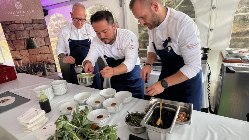 „12 Monate 12 Sterne – Walking-Lunch“ begeistert auf Burg Staufeneck