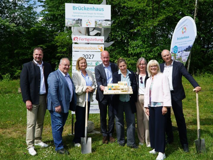 Spatenstich für das Brückenhaus