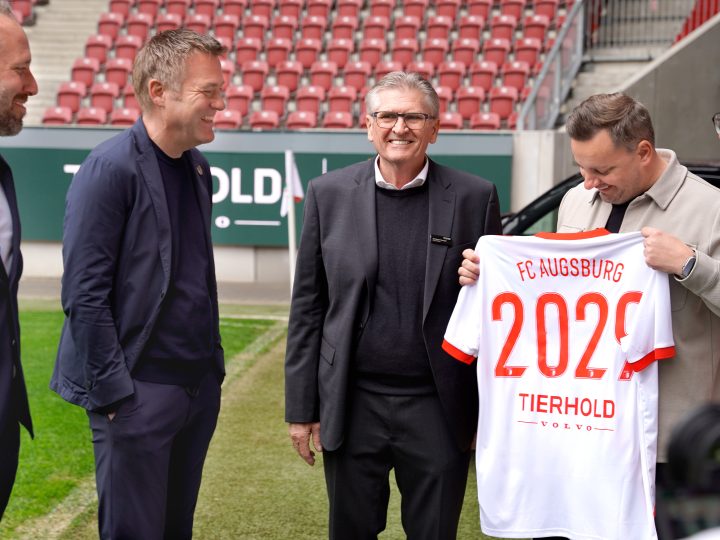 Starke Partnerschaft für die Region: FC Augsburg und Automobile Tierhold starten gemeinsame Zukunft